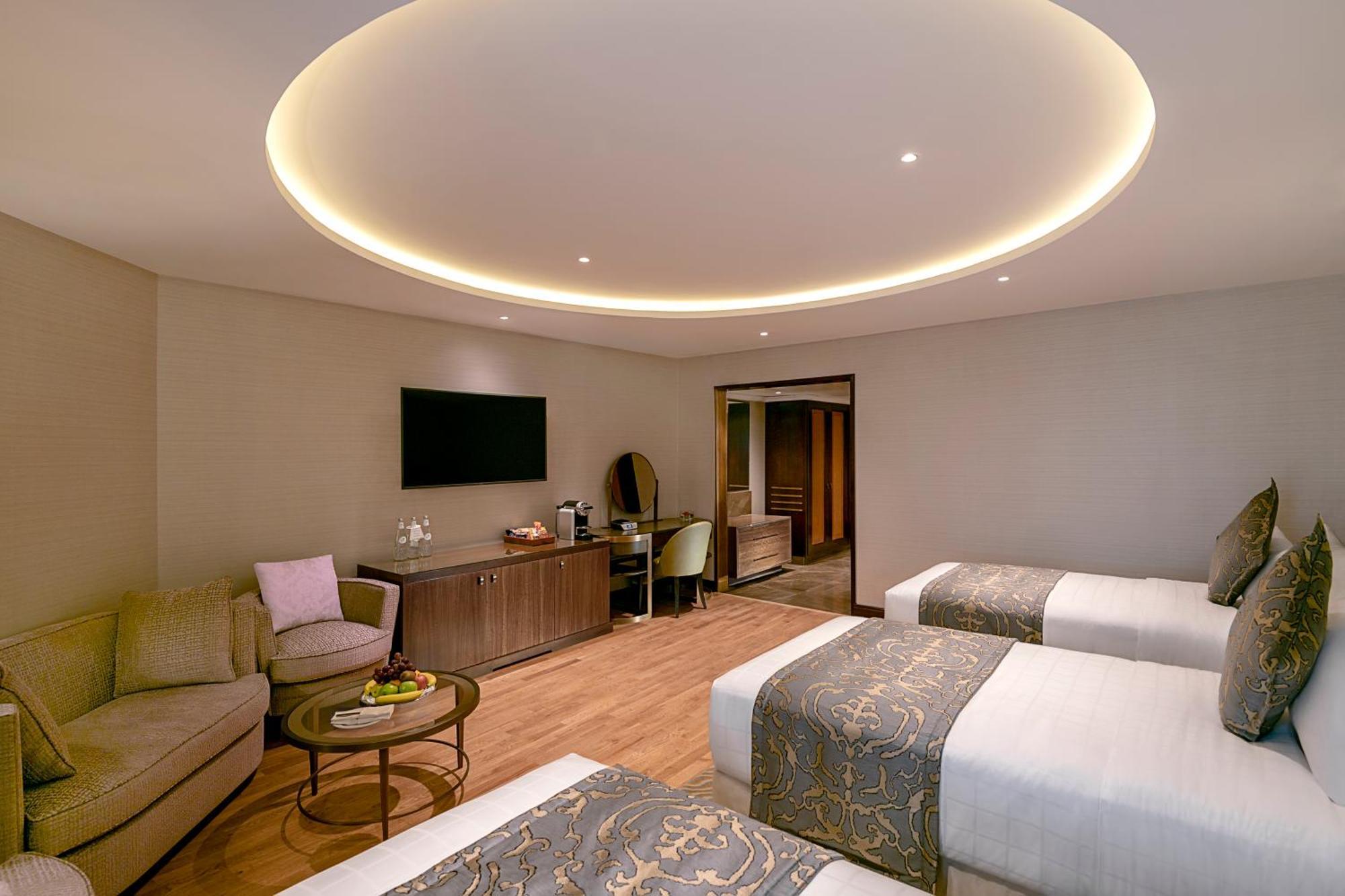 فندق أوبروى المدينة المنورة المظهر الخارجي الصورة A suite at the Taj Bengal